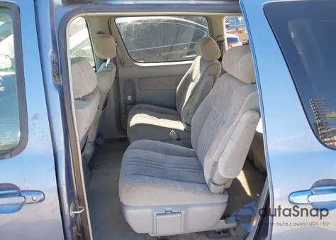 1998 Toyota Sienna Le from USA, damaged, VIN 4T3ZF13C6WU078675